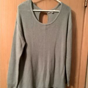 Womens mint green sweater by Cyrus. Size L